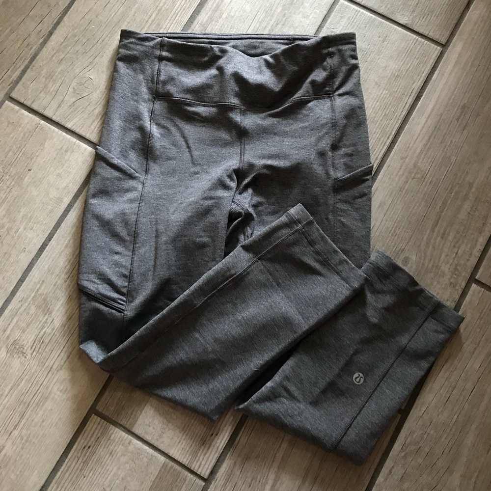 LULULEMONS SIZE 4
